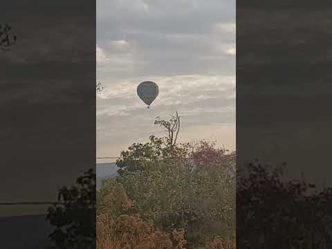 Balão em Pirenópolis-GO. Nascer do sol na roça.