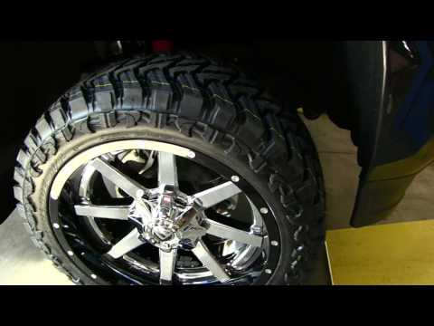 Test Fitting 22x10 Fuel Maverick Wheels & 33 Inch Atturo MT Tires On Leveled 2016 GMC Sierra 2500