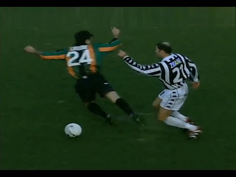 Zidane vs Venezia (1999-00 Serie A 22R) Legendary Dribble Scene