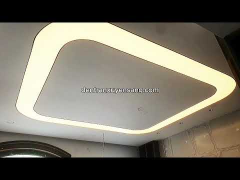 Trần xuyên sáng đổi màu