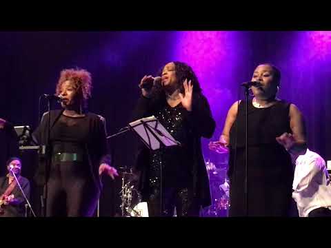 Evelyn "Champagne" King - Live! I'm In Love