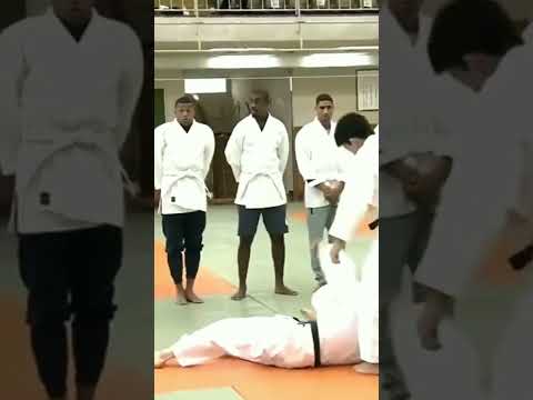 Kylian Mbappé choqué lors d’une présentation de judo