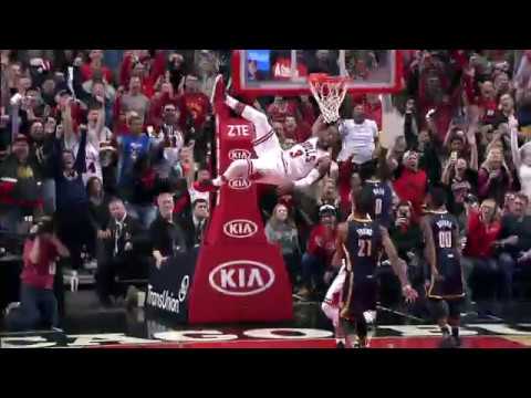 Dwyane Wade The Hometown Hero With The Game Clinching Dunk! | 12.26.16
