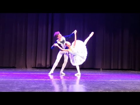 GIUSEPPE VERDI CLASSICAL PAS DE DEUX @bailaalana