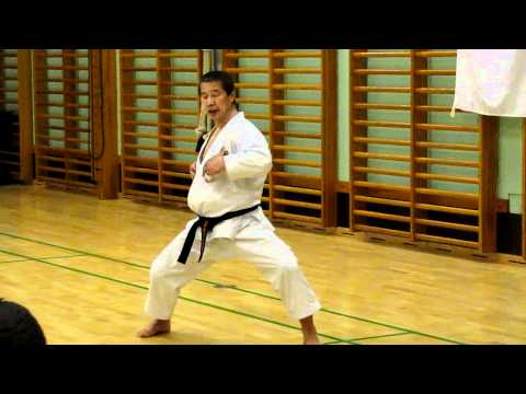 Sensei Masao Kagawa explains about sochin-dachi #sochindachi #kihon #karate #shotokan #空手道 #jks