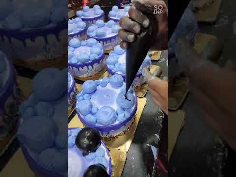 New chocolate cakes  dairymilk flavour cake very tasty and beautiful