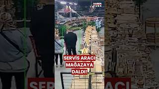 Kontrolden Çıkan Servis Aracı Mağazaya Girdi, Müşteriler Unutulmaz Anlar Yaşadı