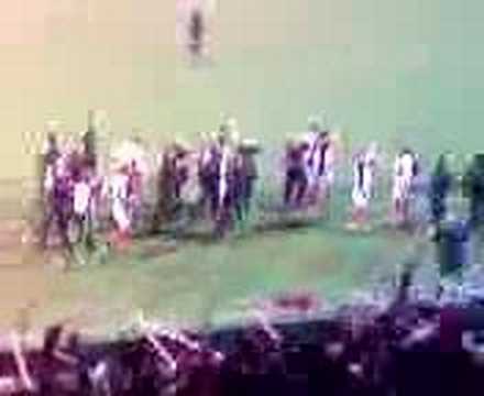 TOP Oss bereikt playoffs!