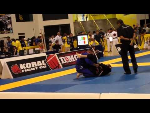Sergio Benini (Gracie Barra BH) vs Unknow