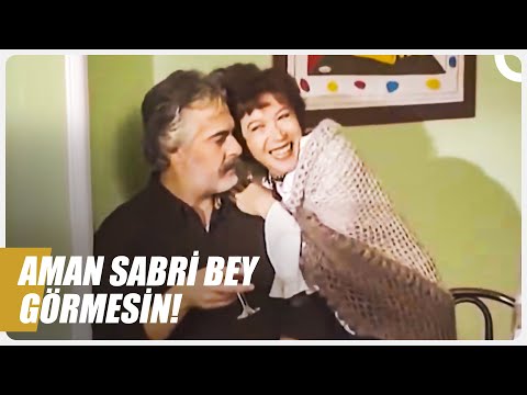 Ayla Hanım ve Cenap Bey'in Aşk Dolu Dakikaları | Bizimkiler Özel Sahneler