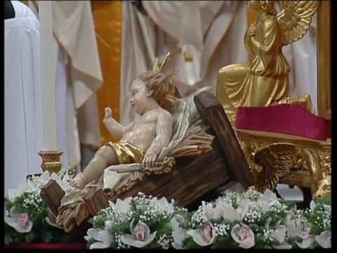 Benedetto XVI - Canto del Vangelo - Messa della Notte di Natale 2009