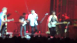 Fabi-Silvestri-Gazzè - Medley sul ring..l'avversario