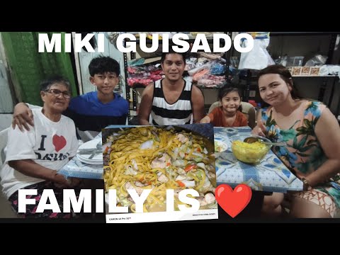 PANSIT MIKI GUISADO ANG AMING DINNER MAY BAGYO WALANG TIGIL ANG ULAN