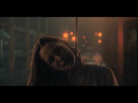 The Haunting of Hill House 01x05 - Bent Neck Lady Scene (Episode 5)