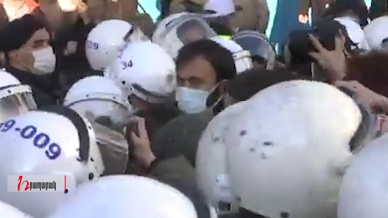 1 օրում ընդդիմադիր կուսակցության 718 անդամ է ձերբակալվել