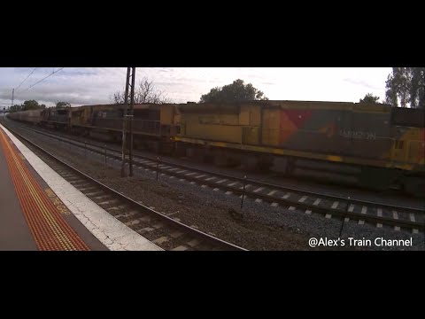 Middle Footscray Station - Aurizon & V/line