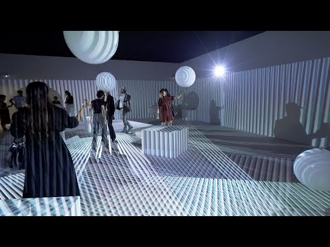 Carlos Cruz-Diez: Environnement Chromointerférent, Paris 1974/2018