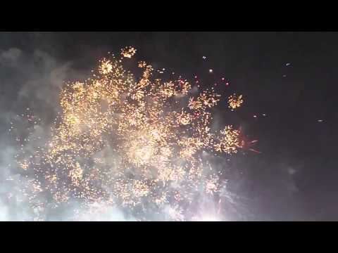 FC Emmen - FC Zwolle 1-2 (09-12-2011) Vuurwerkdemo voor aftrap