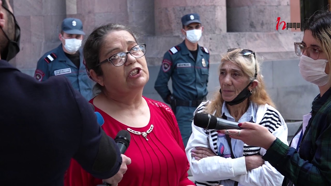 Տանջվում ենք, էլ չենք կարողանում. բողոքի ակցիա՝ կառավարության դիմաց