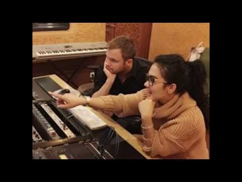 Syahrini panggil Dash Berlin "My Sayang"