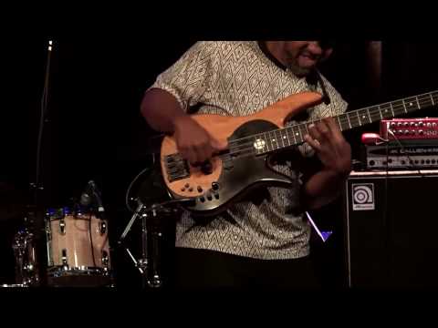 Victor Wooten bass solo