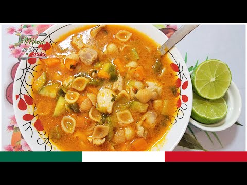 Sopa De Pollo Con Pasta De Conchitas Zanahoria Calabazas y Chile Verde Receta Sencilla Muy Rica 🍗🥕