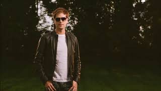 Scott MacIntyre and how he found the strength to audition for American Idol.