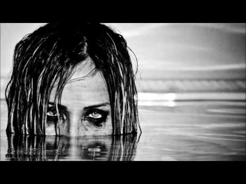 Diztord - Walk Away (feat. Hellinor)