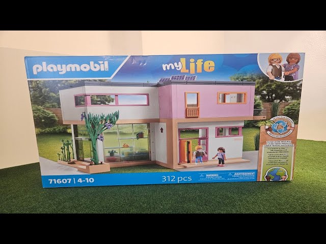 Vídeo relacionado con PLAYMOBIL myLife 71607 Casa con jardín, con Dos Figuras y una Hoja de Pegatinas, Hecha de más del 80% de Materiales reciclados y de Base biológica, Juguetes para niños y niñas a Partir de 4 años