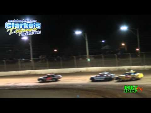 Modified Production - Heat 19 - QLD Title - Maryborough Speedway - 15.09.12