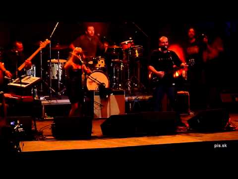 IMT Smile a Katka Knechtová - Nepoznám @ Dobrý Festival 2012 Prešov