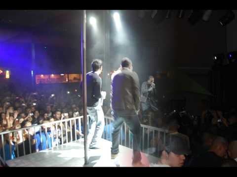 Angel y Khriz and Periquin Productions   P R