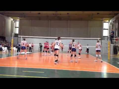 Finále 2013, 3. zápas: Slavia - Doprastav