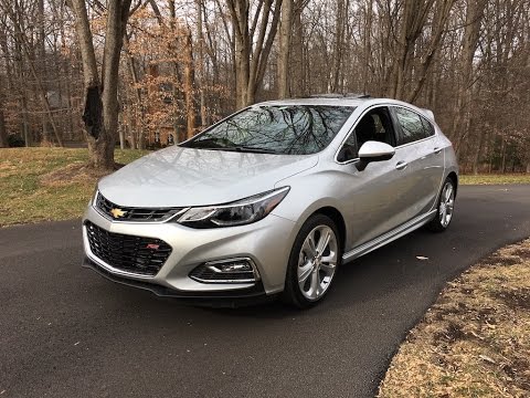 2017 Chevrolet Cruze Hatch RS – Redline: Reviews