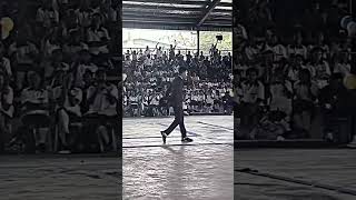 Download lagu ada yang tau kaya siapa cara jalan mundur nya🤔 #trendingshorts #jj #fyp #michaeljackson mp3