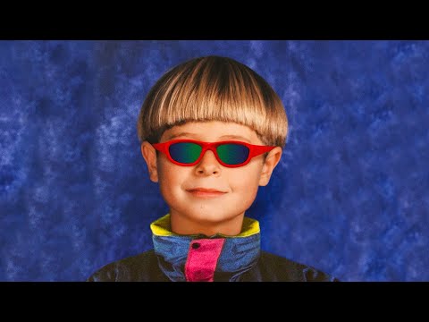 Oliver Tree - Alien Boy [Lyric Video]