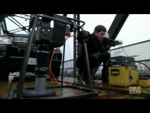 Fringe Episode 2.18 Scene - On The Bridge