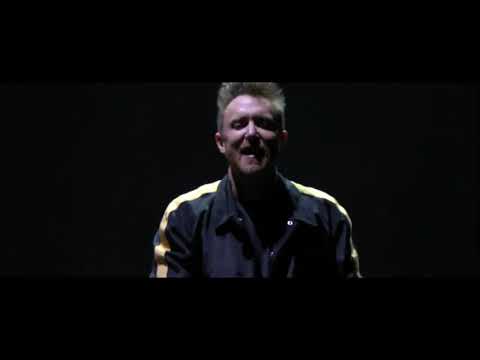 David Guetta live - Avicii Tribute concert