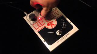 Video thumbnail for Electro Harmonix Big Muff Fuzz Pedal Demo by TheToneShack