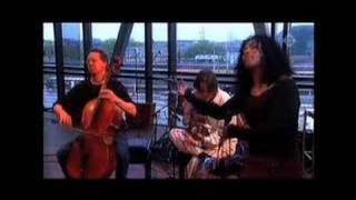 Boi Akih Waktu Hujan Sore Sore