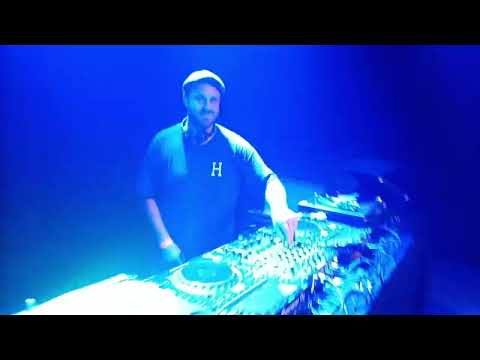 Headsessions Sound with Singer Tempa @ The Brook, Southampton alongside Mungos HiFi. 03/10/2025