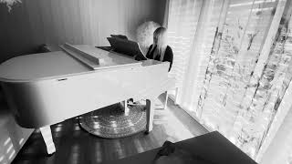 Piano music played by Ellen Fischerova