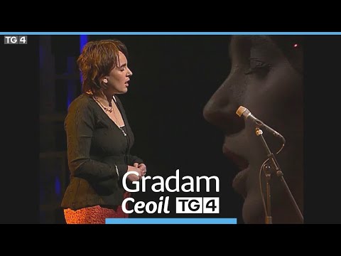 Karan Casey - An Buachaillín Bán + Liricí | Gradam Ceoil TG4 2000