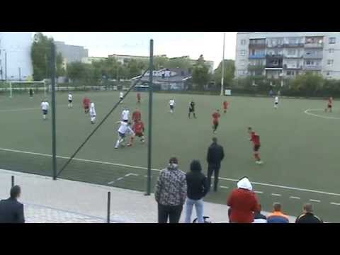 Salos żyrardów - Czerwone Smoki Brwinów  1-4 (0-3)