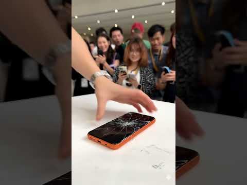 iPhone 17 Pro Max Hammer Test at Apple Launch 😱 Shocking Result!