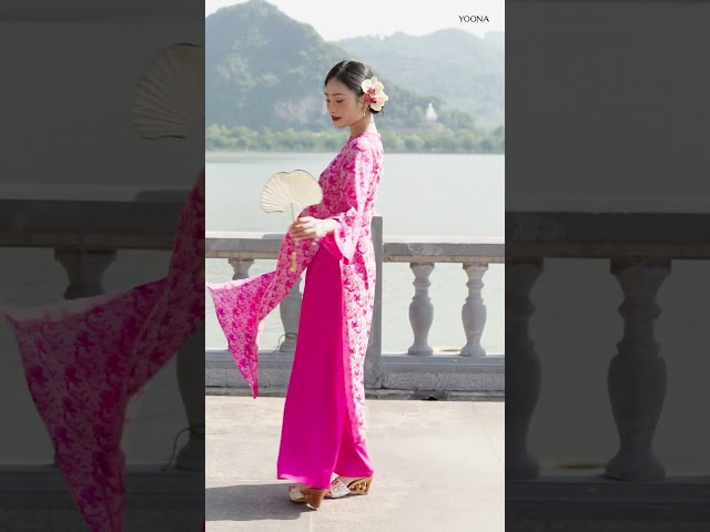 ND26S657- Bộ áo dài lụa tô châu họa tiết hoa