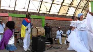 preview picture of video 'Herencia Afrolatinos en Bosa Centro - Danza mujeres 22ago10 - Temporal'