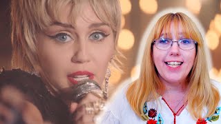 Vocal Coach Reacts to Miley Cyrus &#39;My Future&#39; Billie Eilish Cover - BBC Live Lounge