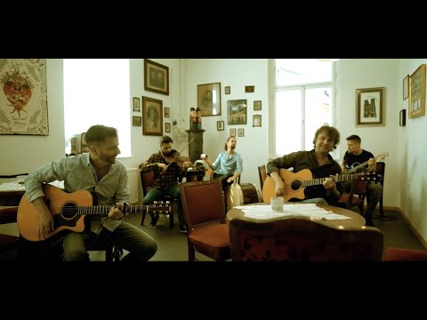 Nagyi kredence (Grecsó-Hrutka Tandem) Official