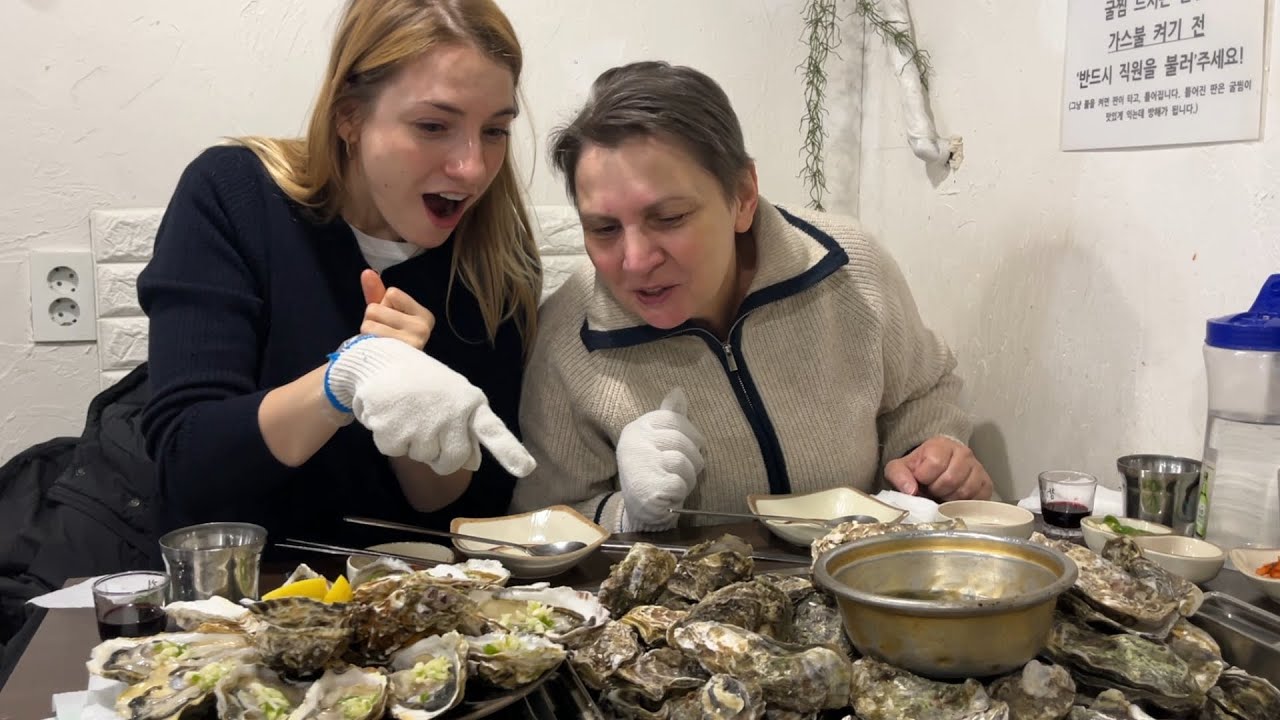 비싸서 사먹을 엄두도 못냈다는 굴을 한가득 사줬을때 우크라이나 쌍둥이 언니의 반응은?